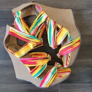 Host Pick NWT Size 7 Michael Antonio Gheza Yellow Multi Print Strappy Wedges